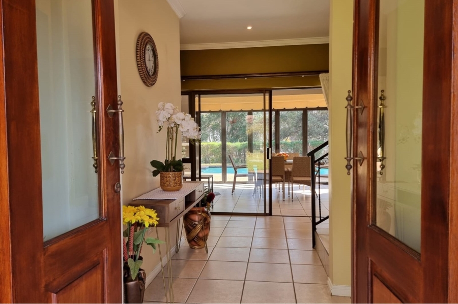 3 Bedroom Property for Sale in WestLake Country Safari Estate North West